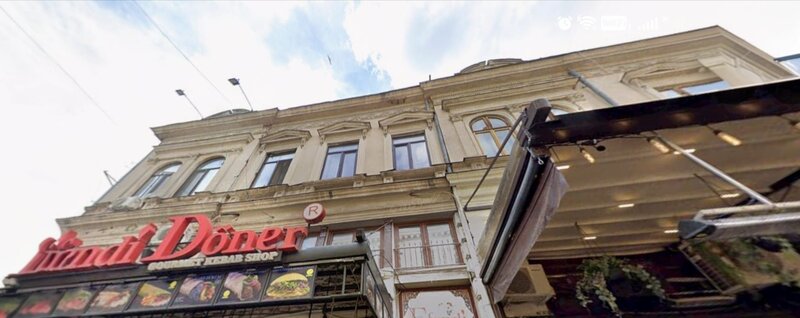 Centrul Istoric, Str. Selari nr. 2, garsoniera 40 mp in imobil fara risc seismic.